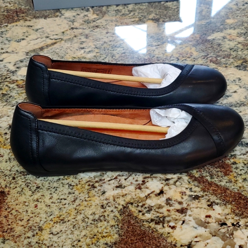 Black flats